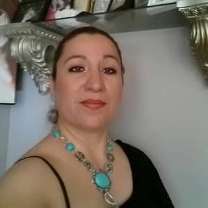 Meet your Posher, Adriana